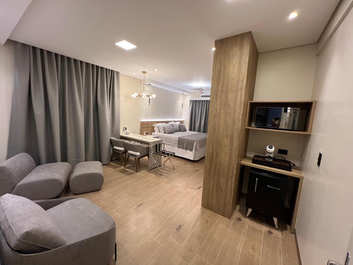 Ônix Hotel Assis Extérieur photo