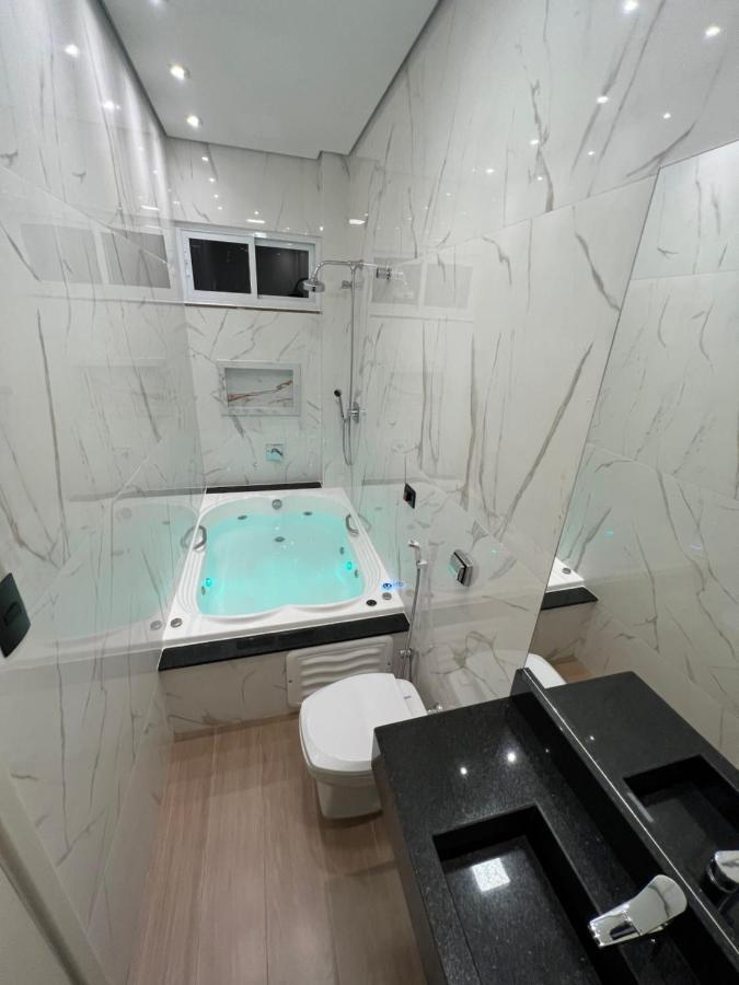 Ônix Hotel Assis Extérieur photo