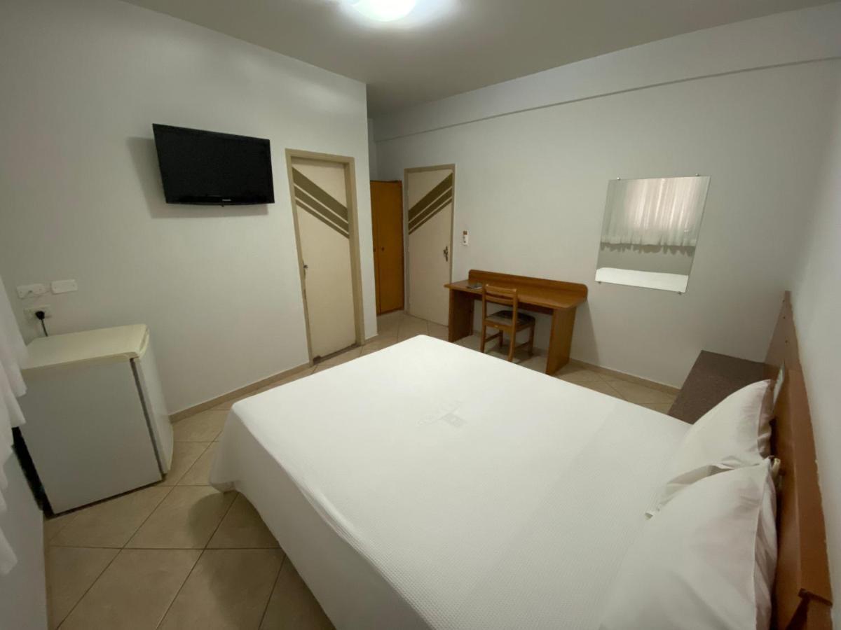 Ônix Hotel Assis Extérieur photo