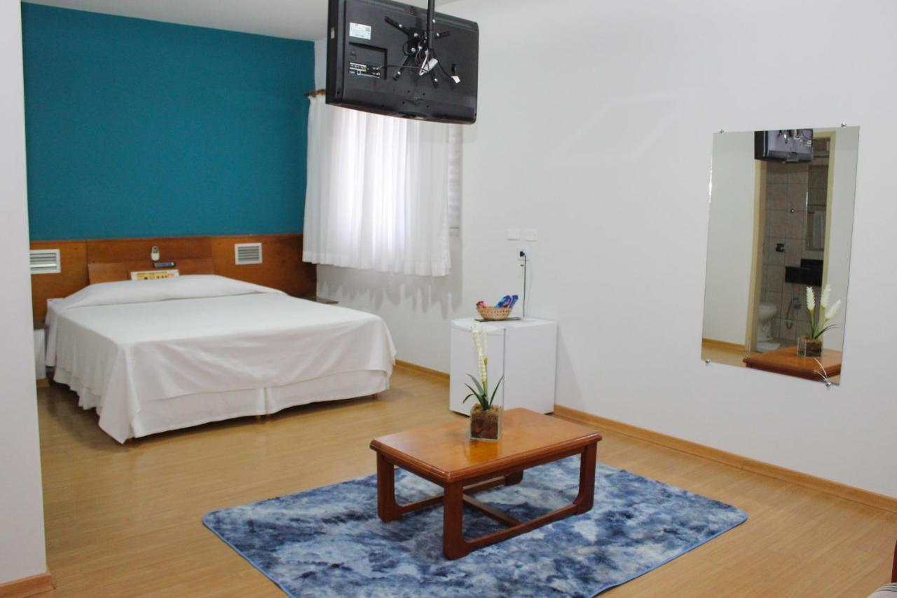 Ônix Hotel Assis Extérieur photo