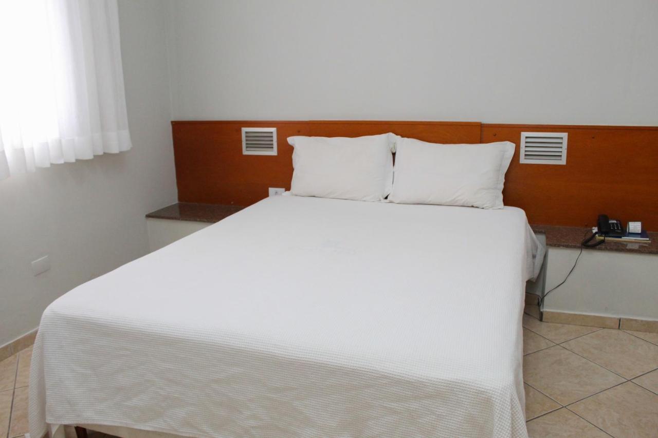 Ônix Hotel Assis Extérieur photo